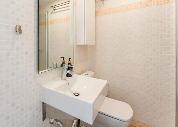 Selwo Hills 3 إِستيبونا